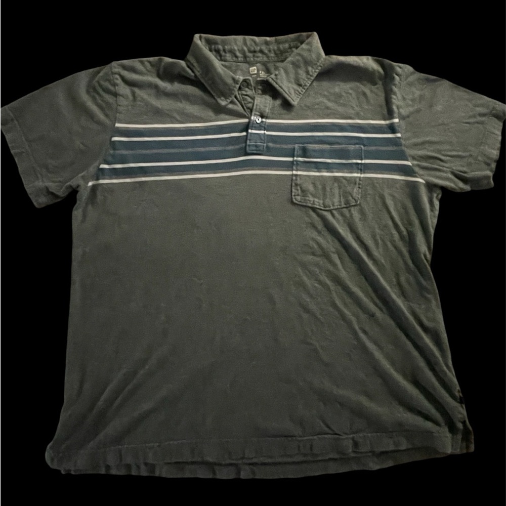 GAP Polo shirt in men’s size XXL gray color